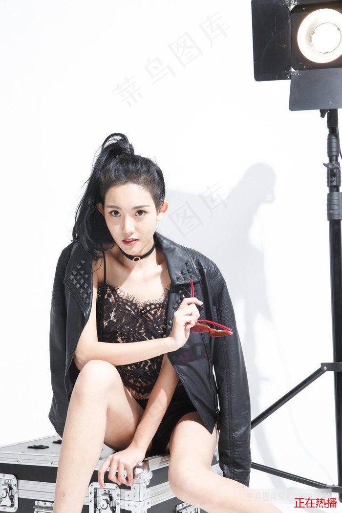 少女嗶哩嗶哩高清在線觀看 · 年輕的領居3在線觀看 熱門視頻